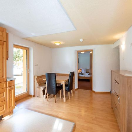 Haus Anna Hotel Langenfeld Bagian luar foto