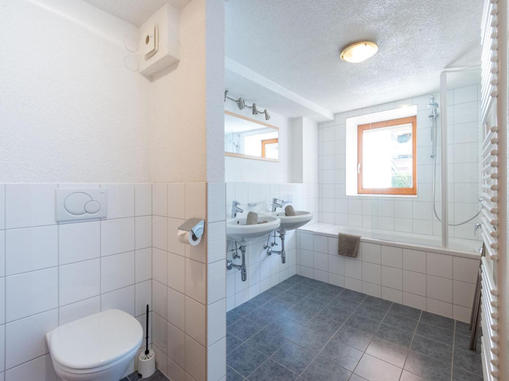 Haus Anna Hotel Langenfeld Bagian luar foto