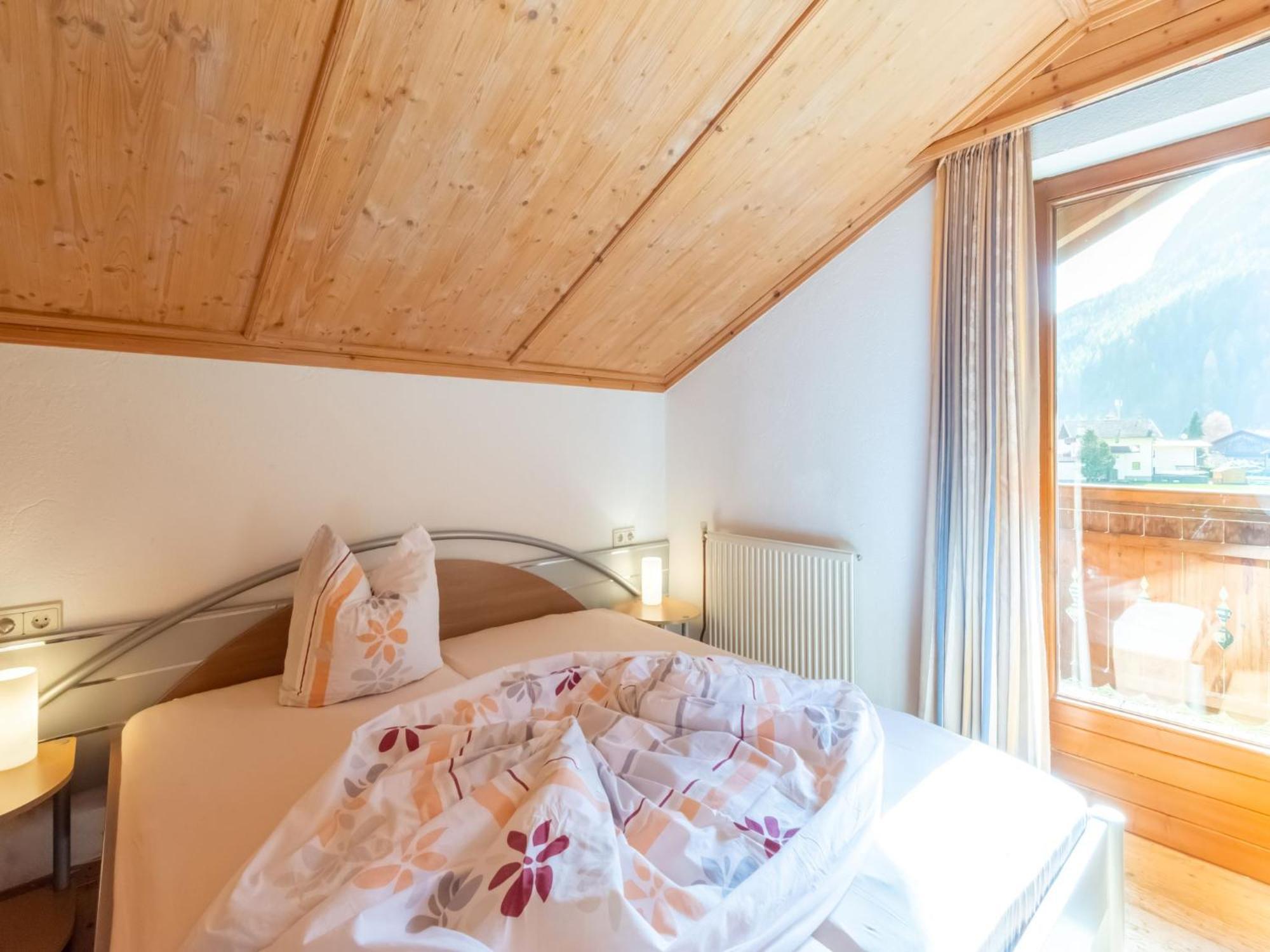 Haus Anna Hotel Langenfeld Bagian luar foto