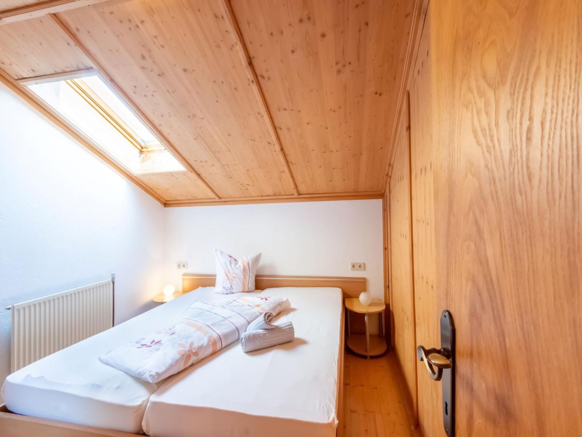 Haus Anna Hotel Langenfeld Bagian luar foto
